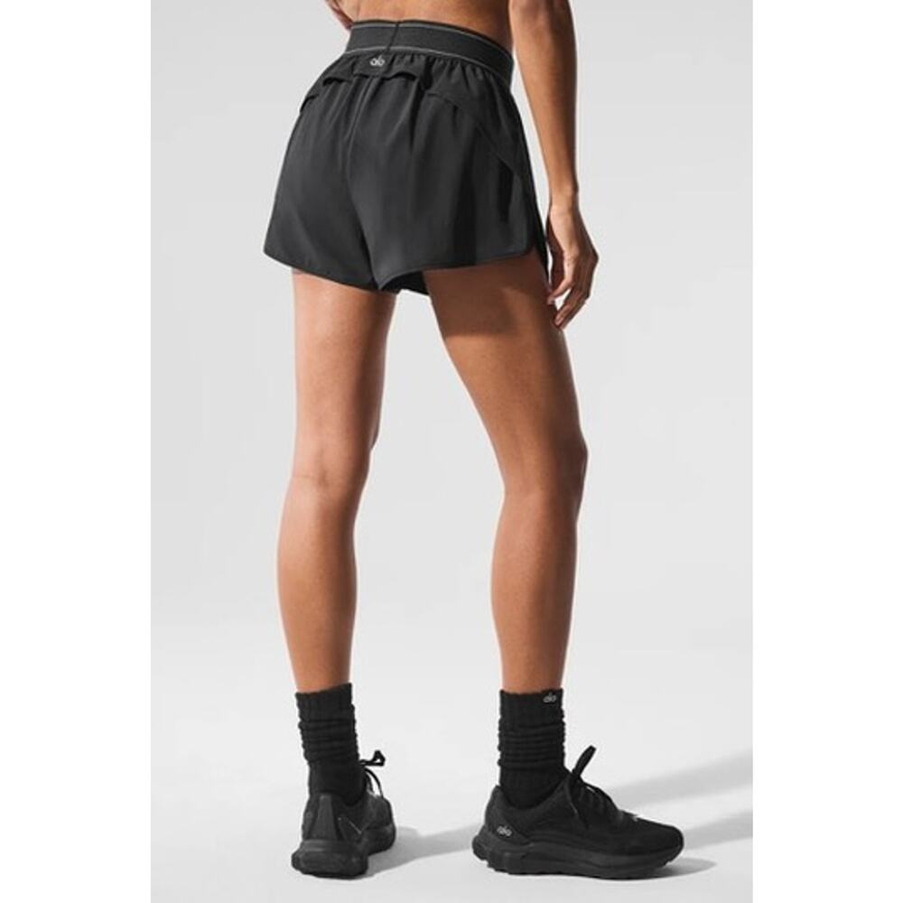 Alo Yoga Match Point Shorts Black Medium New - Picture 2 of 3